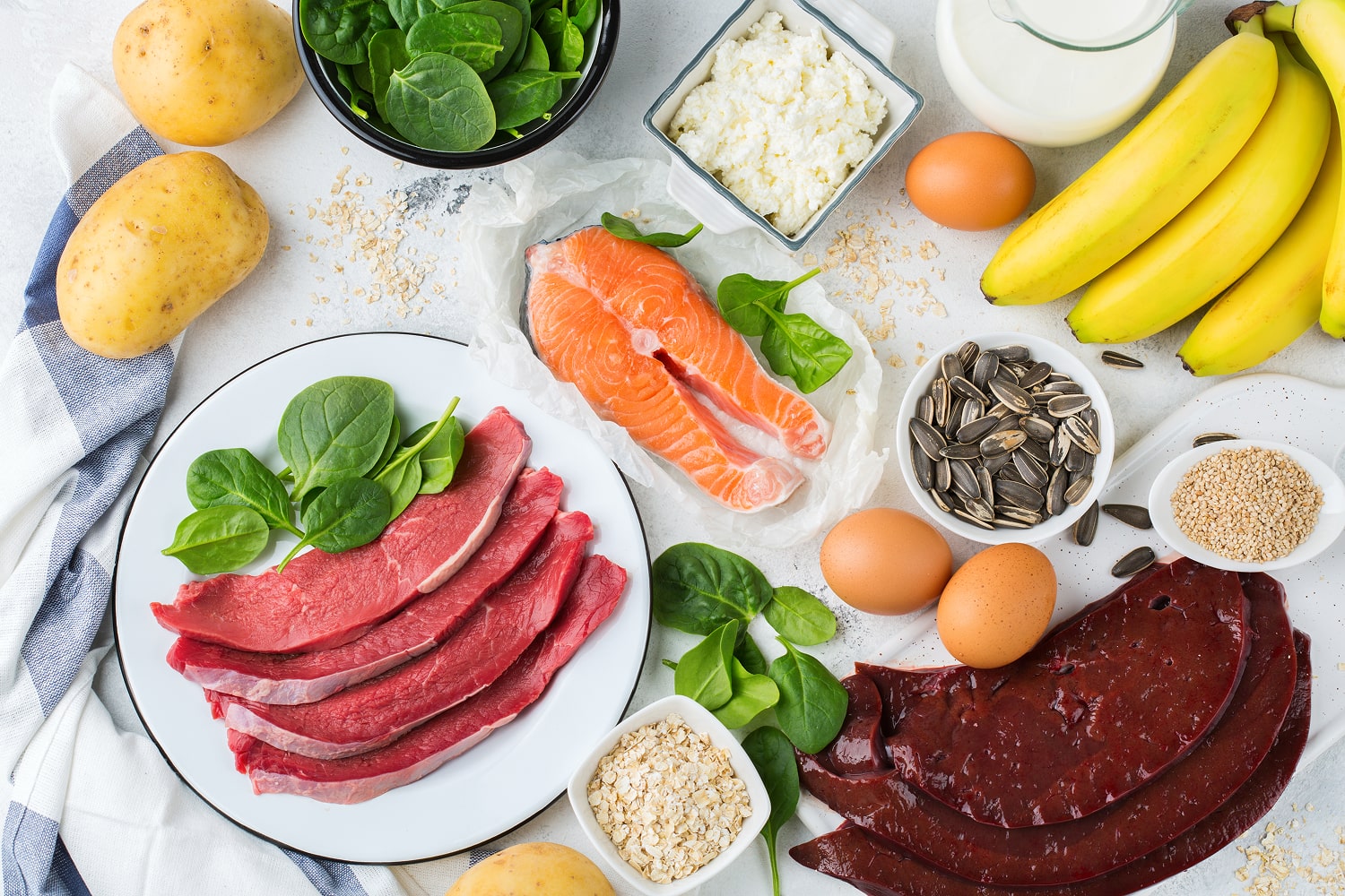 B12 Vitamini Nedir? Eksiklik Belirtileri ve Takviye Kullanımı